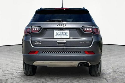 Granite Crystal Clearcoat Metallic 2022 Jeep Compass LIMITED