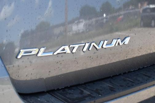 CARBONIZED GRAY METALLIC 2025 Ford Explorer PLATINUM