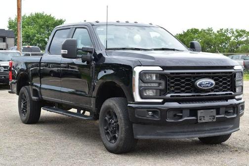 AGATE BLACK 2024 Ford F-250 XL