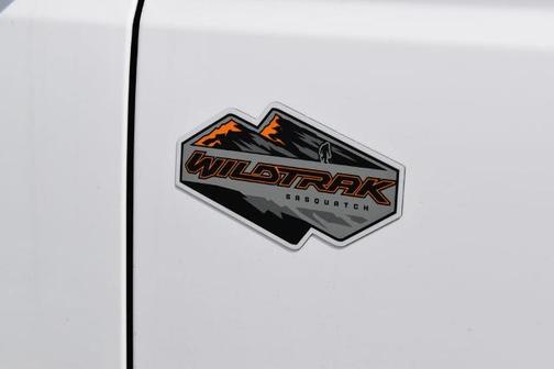 OXFORD WHITE 2023 Ford Bronco WILDTRAK