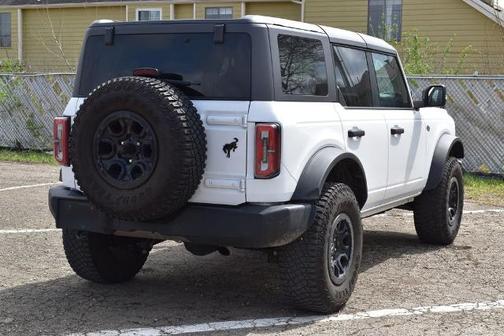 OXFORD WHITE 2023 Ford Bronco WILDTRAK