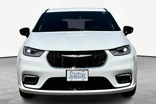 2025 Chrysler Pacifica L
