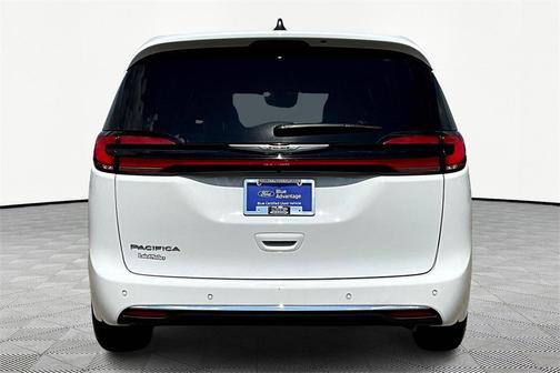 2025 Chrysler Pacifica L