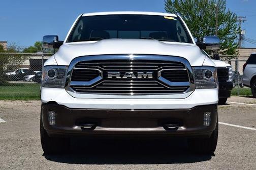 Bright White Clearcoat 2018 RAM 1500 LONGHORN