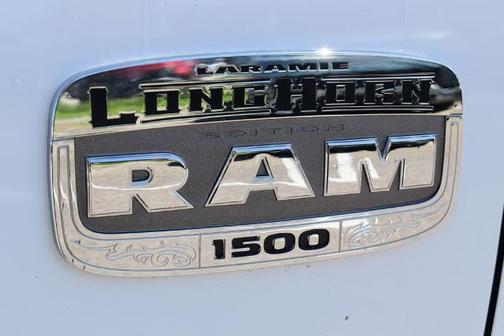 Bright White Clearcoat 2018 RAM 1500 LONGHORN