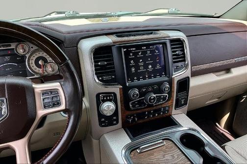 Bright White Clearcoat 2018 RAM 1500 LONGHORN