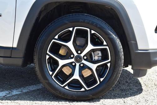 Silver Zynith 2025 Jeep Compass LIMITED