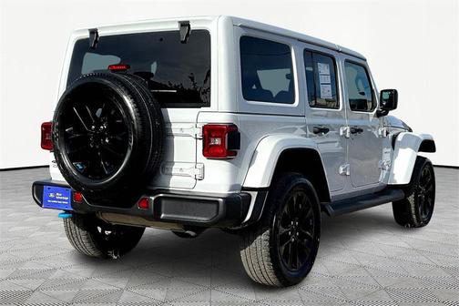 2022 Jeep Wrangler Unlimited 4xe Sahara