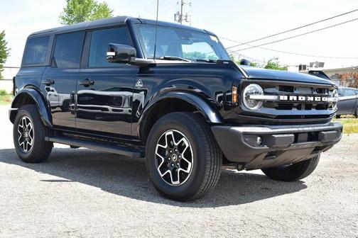 2022 Ford Bronco Outer Banks