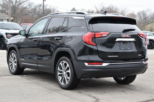 2021 GMC Terrain SLT
