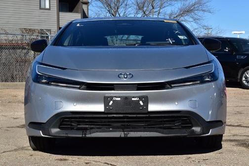 2025 Toyota Prius LE