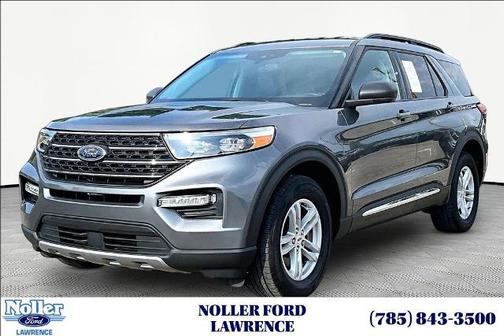 CARBONIZED GRAY METALLIC 2024 Ford Explorer XLT