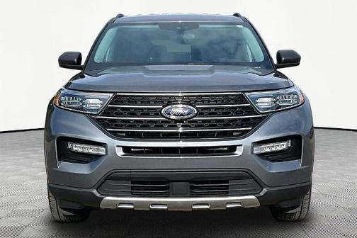 CARBONIZED GRAY METALLIC 2024 Ford Explorer XLT