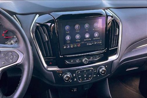 Iridescent Pearl Tricoat 2023 Chevrolet Traverse HIGH COUNTRY