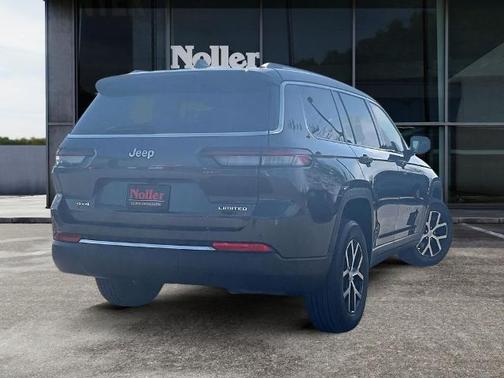 Metallic 2023 Jeep Grand Cherokee LIMITED