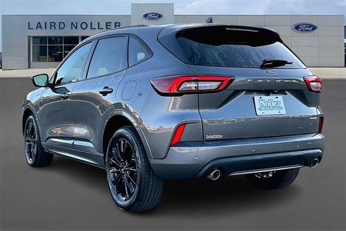 2026 Ford Escape ST-Line Elite