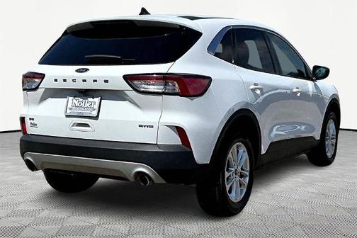 OXFORD WHITE 2022 Ford Escape SE