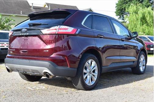 2021 Ford Edge Titanium