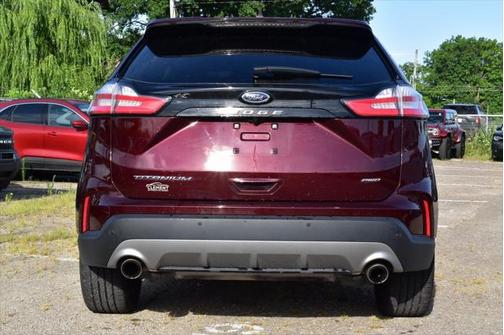 2021 Ford Edge Titanium