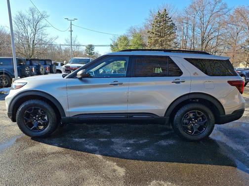 2022 Ford Explorer TIMBERLINE
