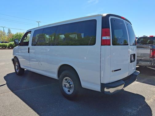 2020 Chevrolet Express 2500 LT