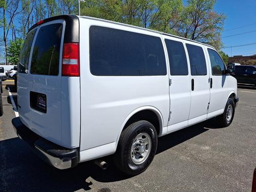 2020 Chevrolet Express 2500 LT
