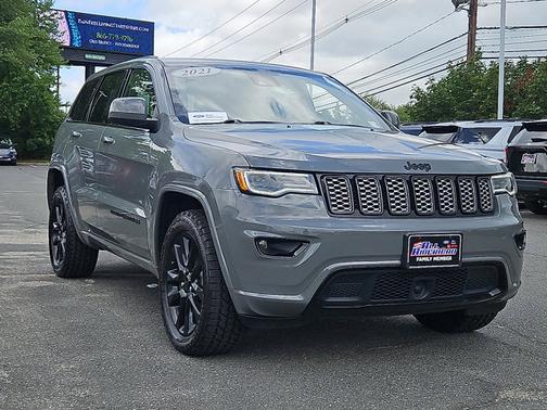 2021 Jeep Grand Cherokee LAREDO