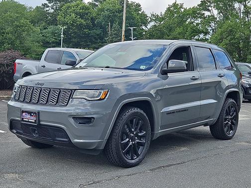2021 Jeep Grand Cherokee LAREDO