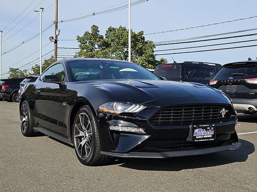 2022 Ford Mustang ECOBOOST PREMIUM