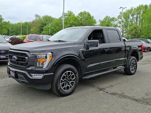 AGATE BLACK METALLIC 2023 Ford F-150 XLT