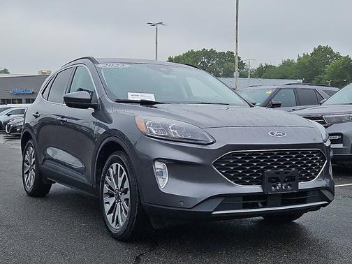 2022 Ford Escape TITANIUM