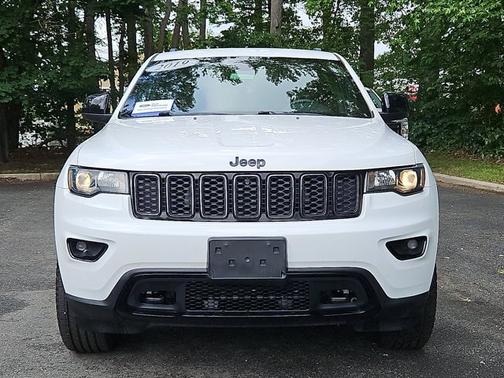 2019 Jeep Grand Cherokee LAREDO