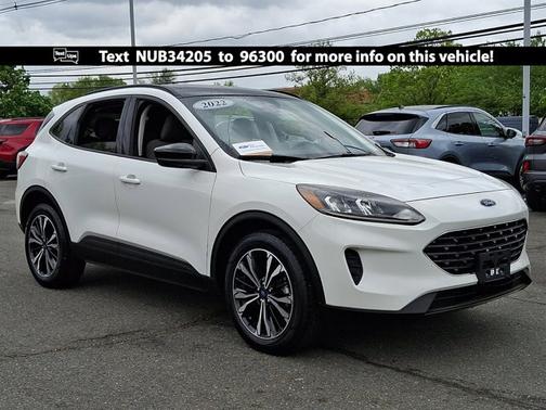STAR WHITE METALLIC TRI-COA 2022 Ford Escape SE