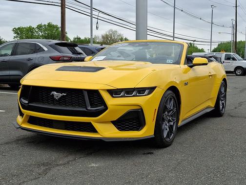 YELLOW SPLASH METALLIC 2024 Ford Mustang GT PREMIUM