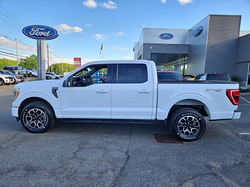 OXFORD WHITE 2022 Ford F-150 XLT