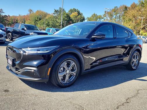 2021 Ford Mustang Mach-E SELECT