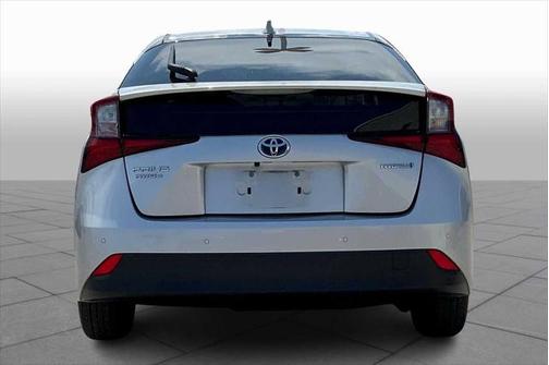 2021 Toyota Prius LE