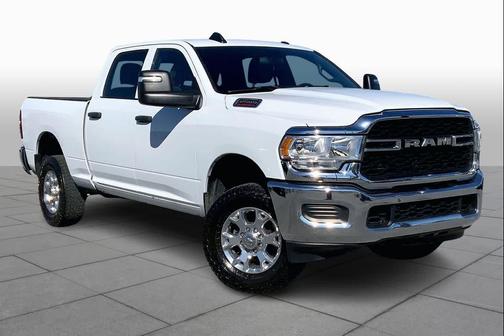 2024 RAM 2500 Tradesman Crew Cab 4x4 6'4' Box
