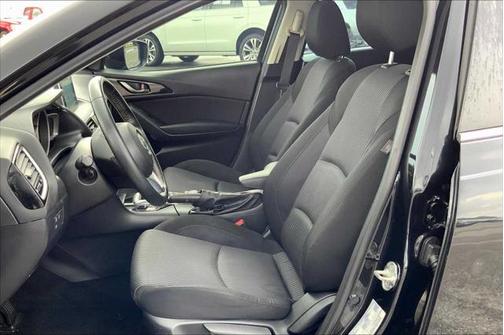 2015 Mazda Mazda3 i Touring