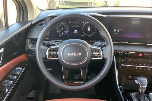2023 Kia Carnival SX