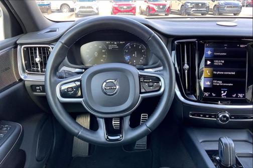 2022 Volvo S60 T5 R-Design