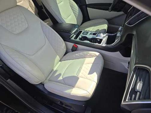 Agate Black Metallic 2024 Ford Edge Titanium