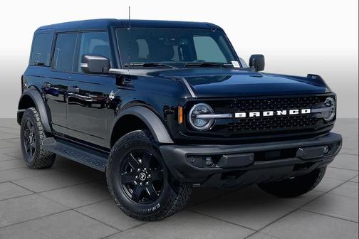 Shadow Black 2025 Ford Bronco Outer Banks