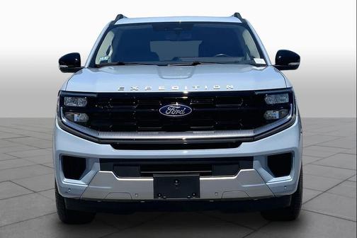 Glacier Gray Metallic TriCoat 2025 Ford Expedition Max Platinum