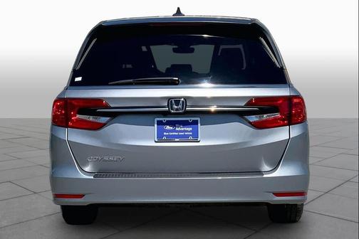 Lunar Silver Metallic 2024 Honda Odyssey EX-L