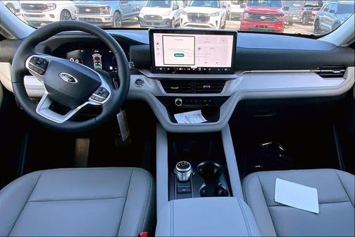 Star White Metallic Tri-Coat 2026 Ford Explorer Active w/200A Pkg