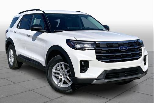 Star White Metallic Tri-Coat 2026 Ford Explorer Active w/200A Pkg