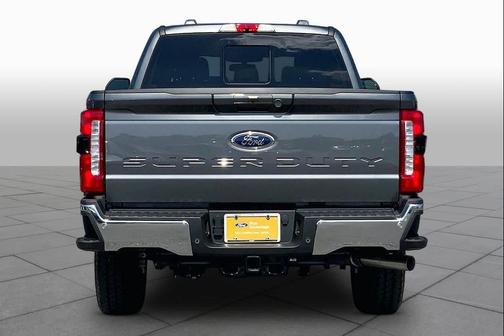 Carbonized Gray Metallic 2026 Ford F-250 Lariat
