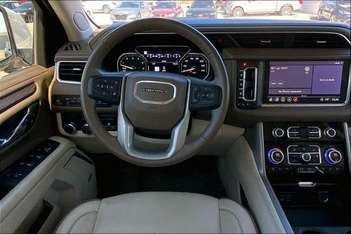 White Frost Tricoat 2021 GMC Yukon Denali