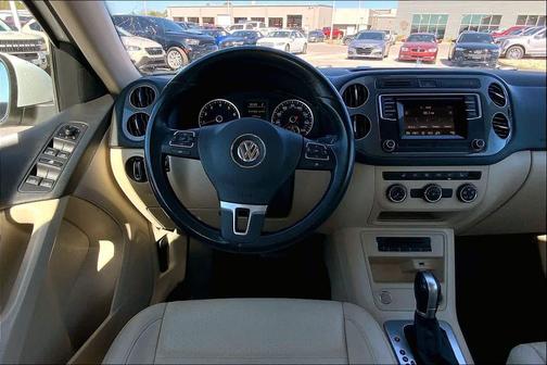2016 Volkswagen Tiguan S